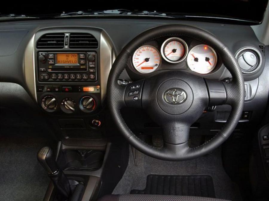  Toyota RAV4 5-Door 2003 года  (ZA) (фото 12 из 14)